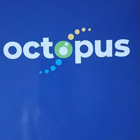 Octopus Apartment *